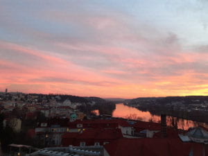 [vysehradSunset.jpg] Watching the sunset from the battlements of Vyšehrad