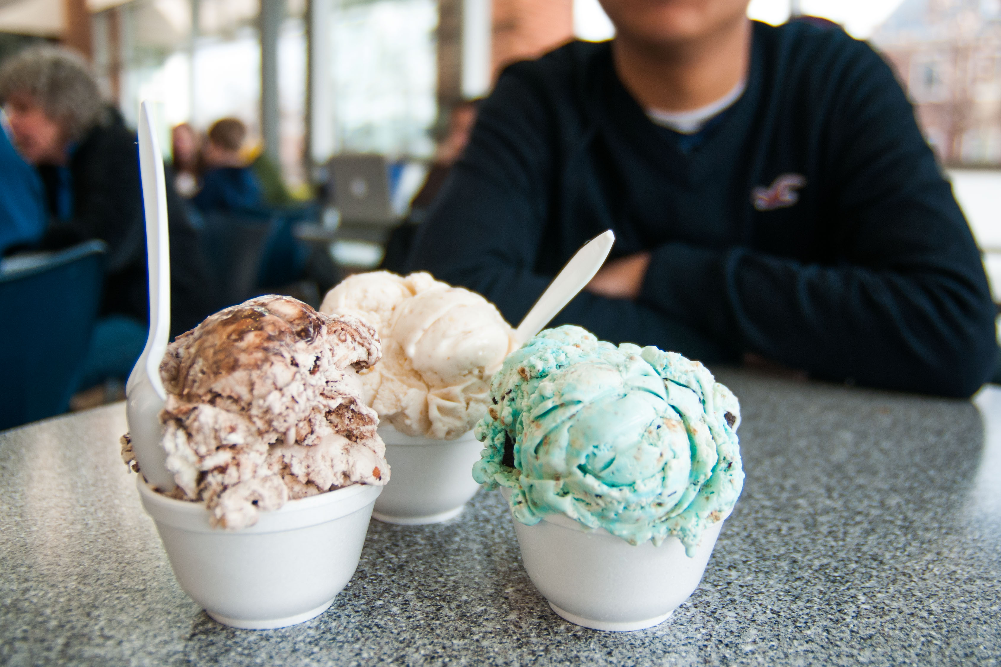 Ice Cream with Guava and Carrot Cake