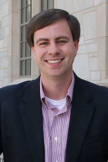 Noah Pittman, assistant dean of recruitment and indefatigable follower of politics, has led the first Honors College Forum, Tracking Trump and Hillary.