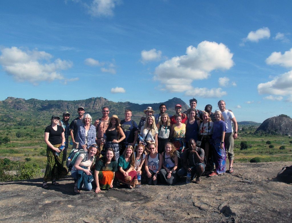 Group shot of the Mozambique 2016 team.