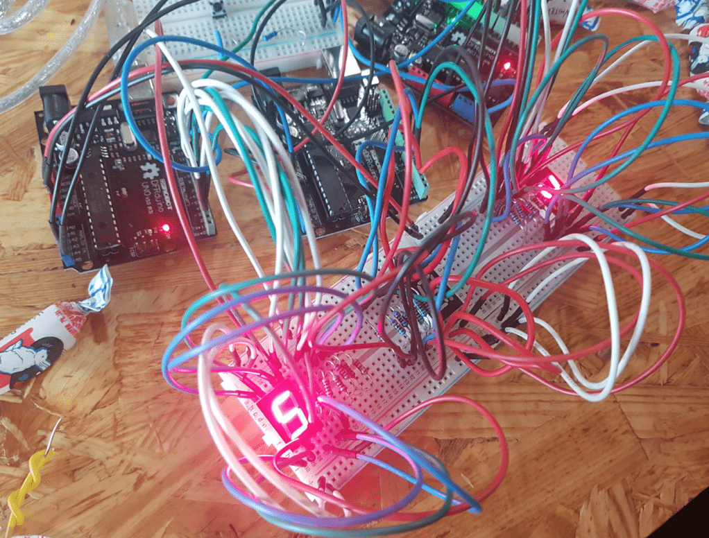 Wiring for 8-segmented LEDs