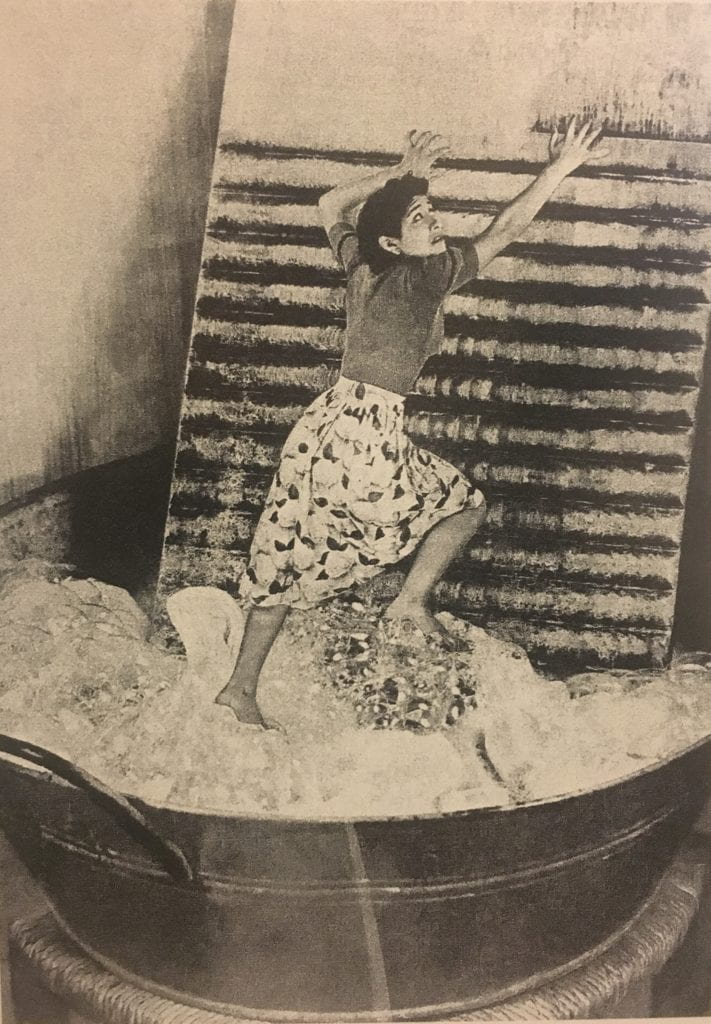 Figure 5. Grete Stern, Los Sueños de Evasión (The Dreams of Evasion), 1950, gelatin silver print. Reproduced in Idilio, no. 84 (June 27, 1950).