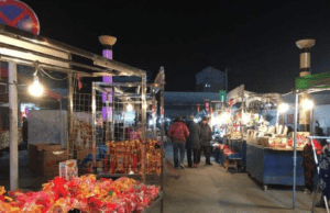 Less worldly atmosphere in the new night market