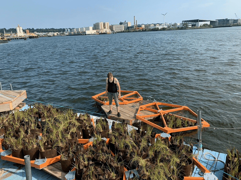 BlueBlock floating gardens, designed by seamless architecture PLLC dba thread collective and co-sponsored by RETI. Credit: Open House New York