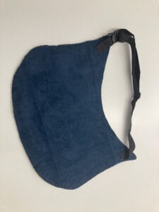 The backside of the Tammy mat is a blue microsuede lining.