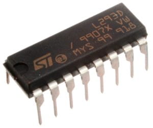 L293D integrated circuit