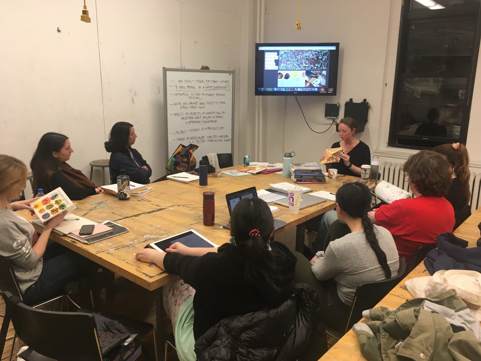 Alumni Meredith McDevitt visiting an NYU Art + Ed class.