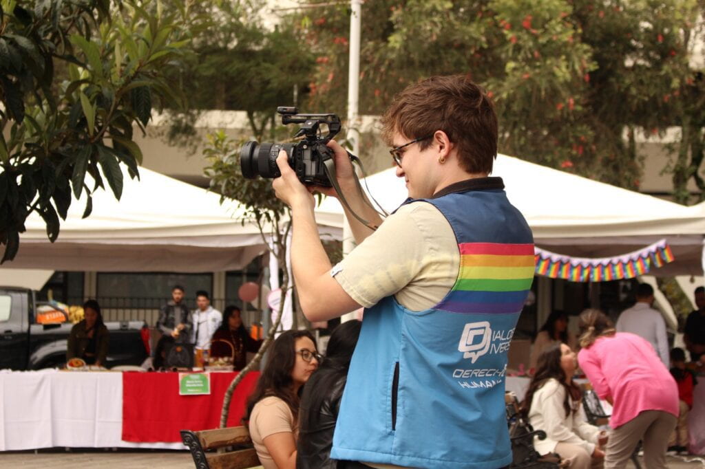 Renzo Esposito - Filmmaker in Ecuador documentary